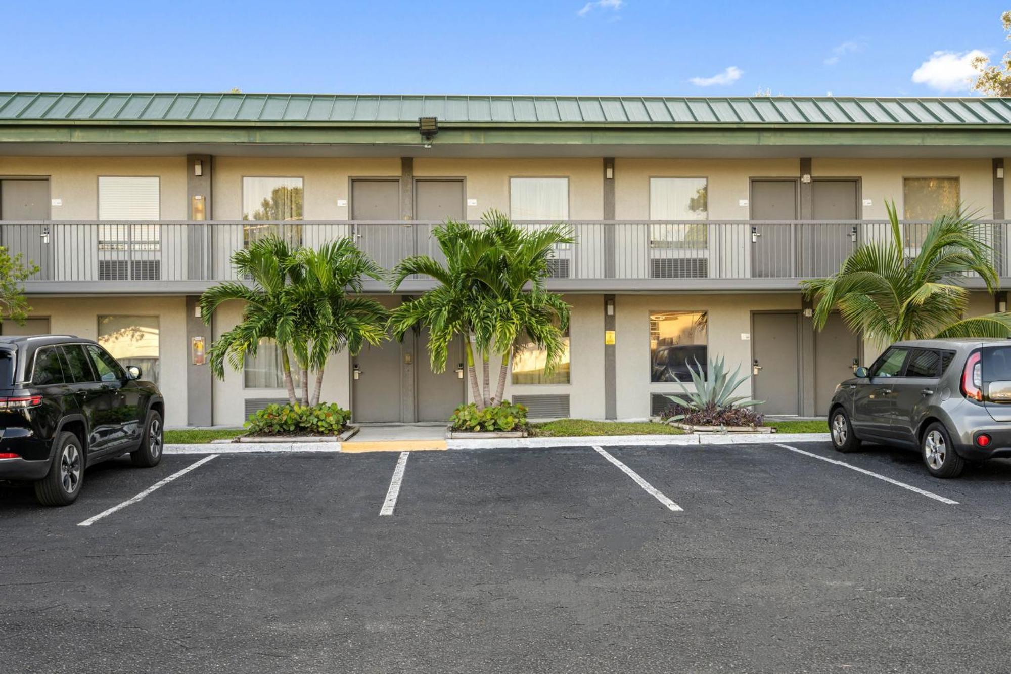 South Bradenton Bay Breeze 아파트 호텔 외부 사진