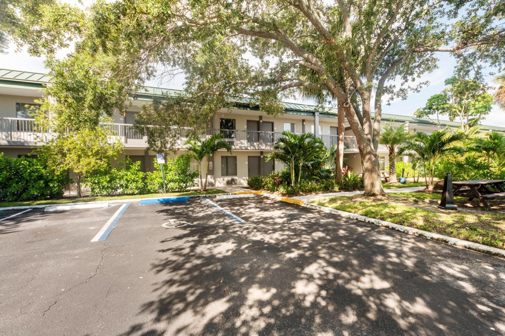 South Bradenton Bay Breeze 아파트 호텔 외부 사진