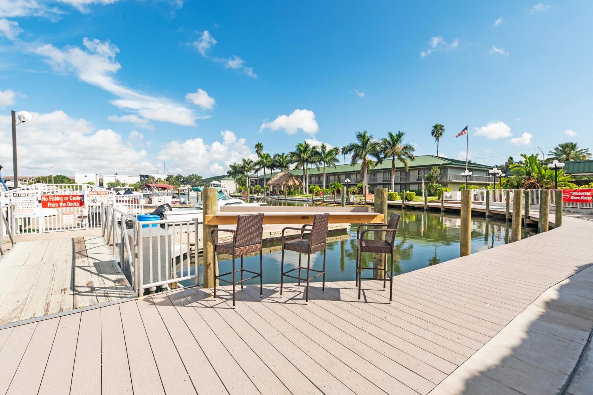 South Bradenton Bay Breeze 아파트 호텔 외부 사진